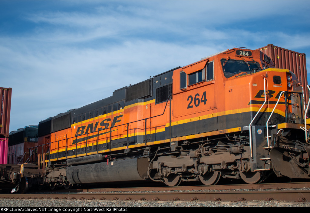 BNSF 264